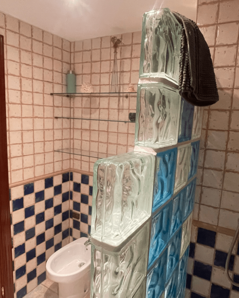 Reforma de baño moderno — Estado inicial 3
